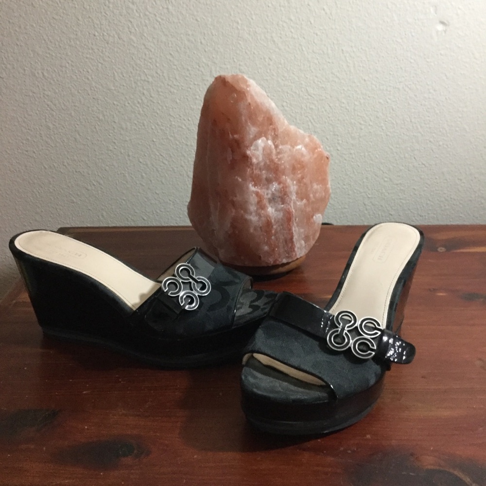 Black Geri coach wedges size 7